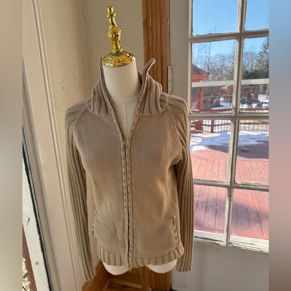 MASSIMO DUTTI comfy sweater in excellent condition size M with zipper
